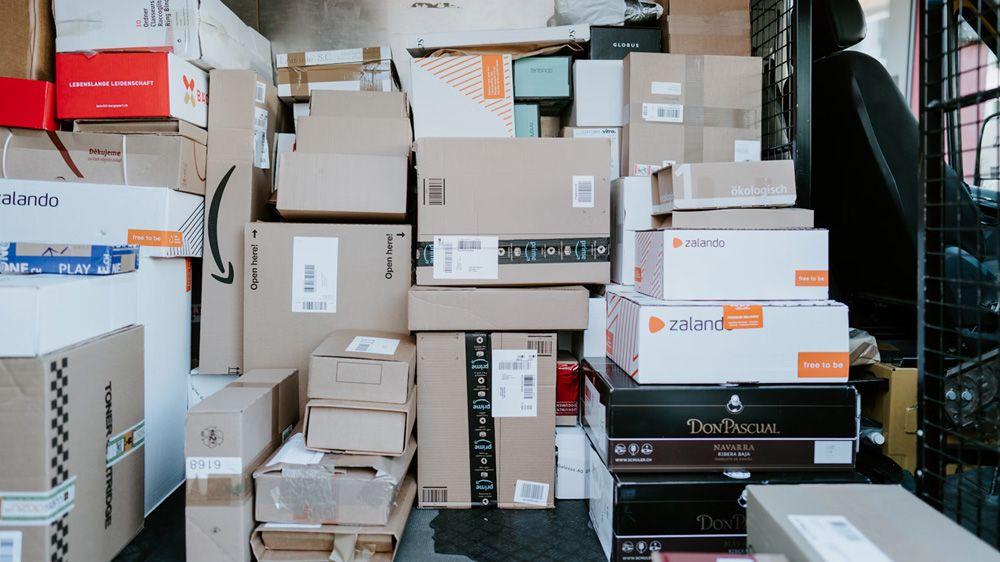 Package Delivery Systems - Maximizing Efficiency with Parcel Locker Networks