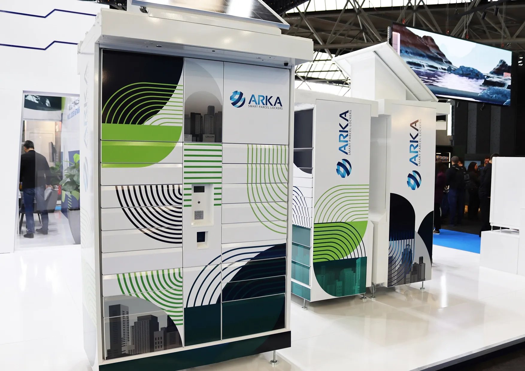 Robotic Locker Solar-Powered Parcel Locker | Autonomous Battery Locker