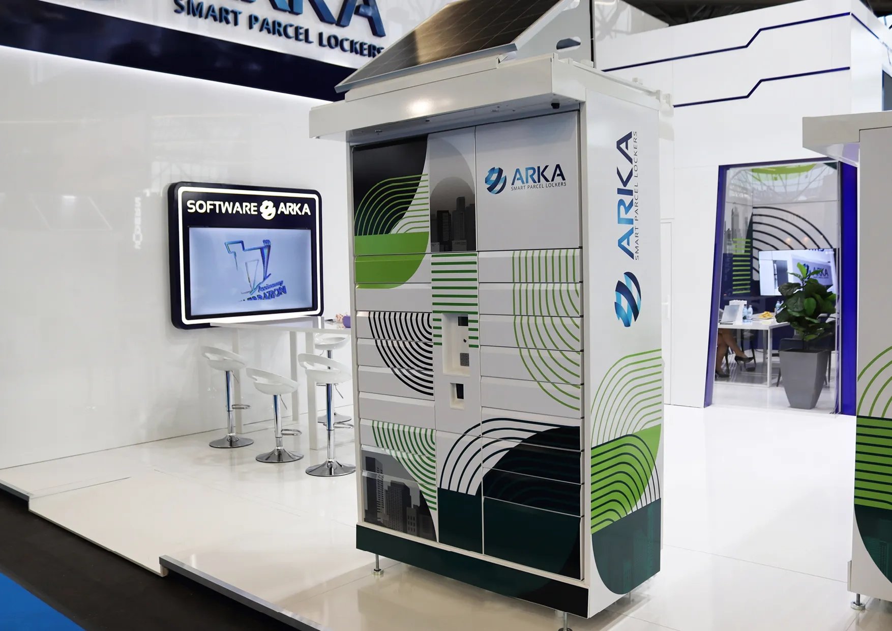 Robotic Locker Solar-Powered Parcel Locker | Autonomous Battery Locker